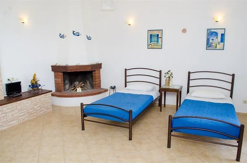 Diana Studios Mousata