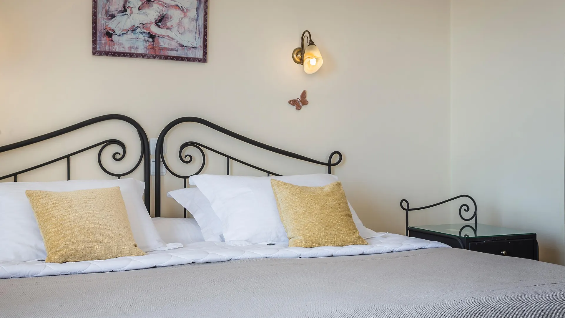 Hotel apartamentowy Diana Studios Mousata