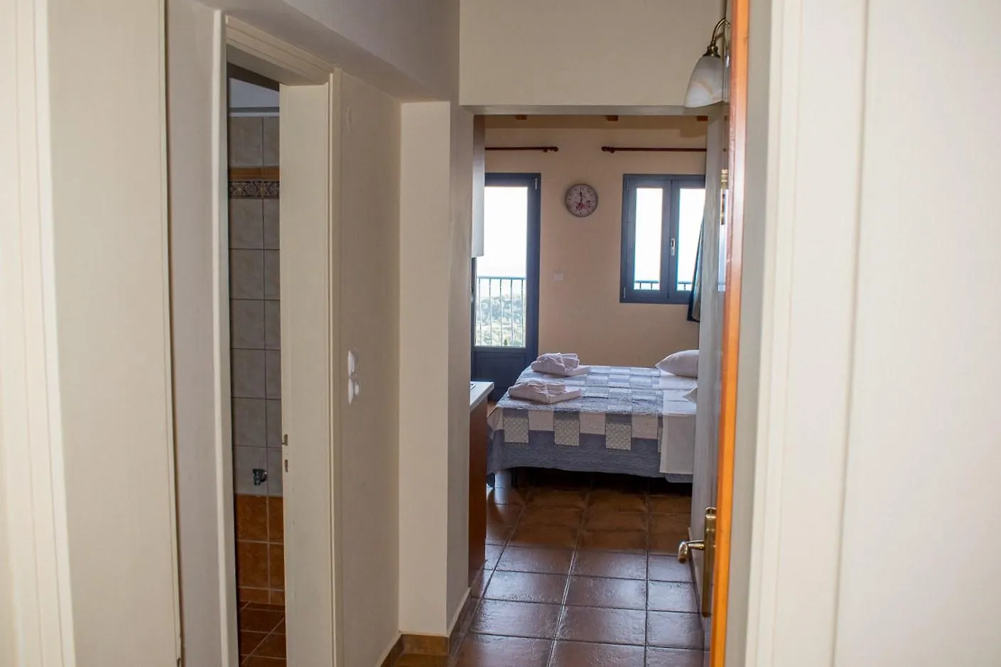 Hotel apartamentowy Diana Studios Mousata