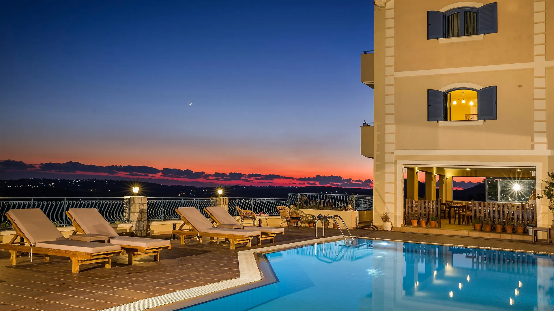 Diana Studios Mousata Aparthotel